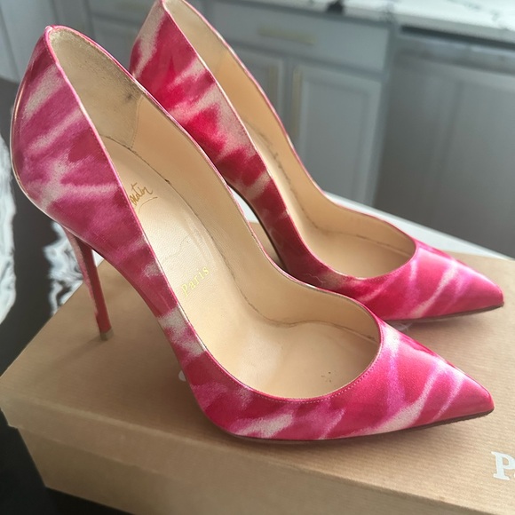 christian louboutin 37.5 - Picture 2 of 5